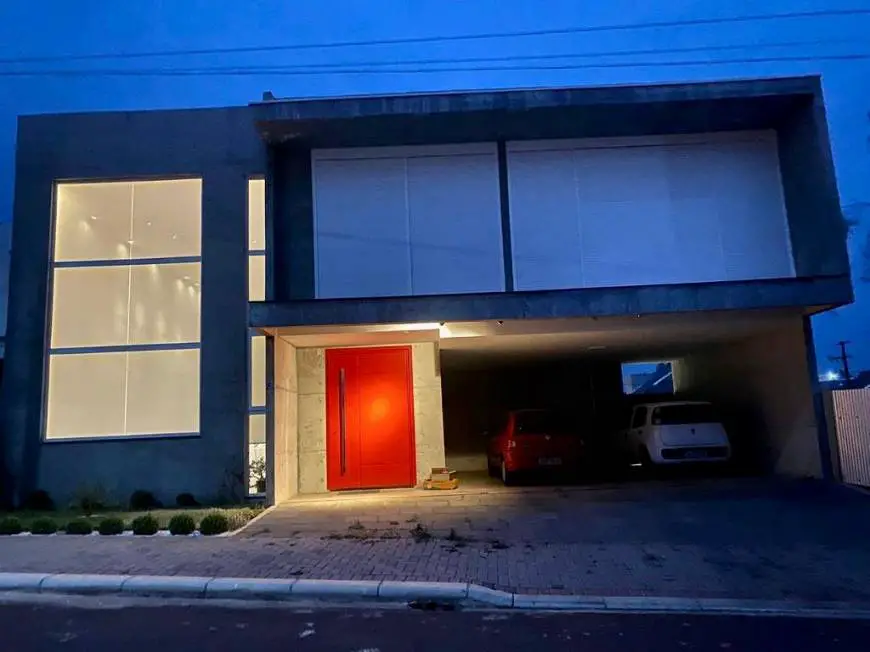 Foto 1 de Sobrado com 4 Quartos à venda, 282m² em Pacaembú, Cascavel