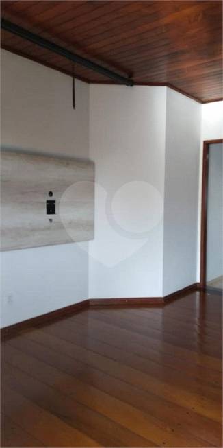 Foto 2 de Sobrado com 5 Quartos à venda, 252m² em Pacaembú, Cascavel