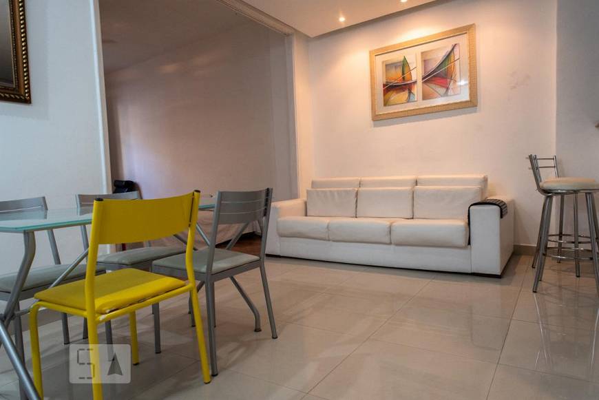 Foto 1 de Apartamento com 1 Quarto para alugar, 45m² em Copacabana, Rio de Janeiro