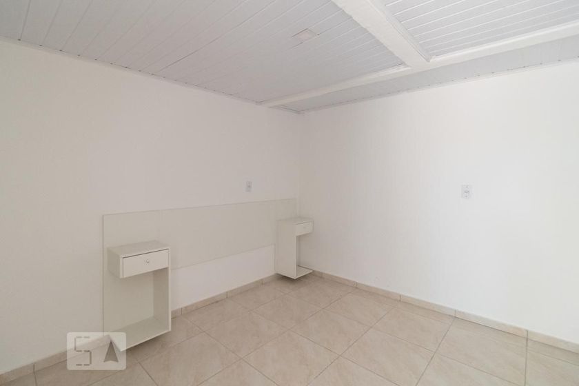 Foto 1 de Apartamento com 1 Quarto para alugar, 25m² em Medianeira, Porto Alegre