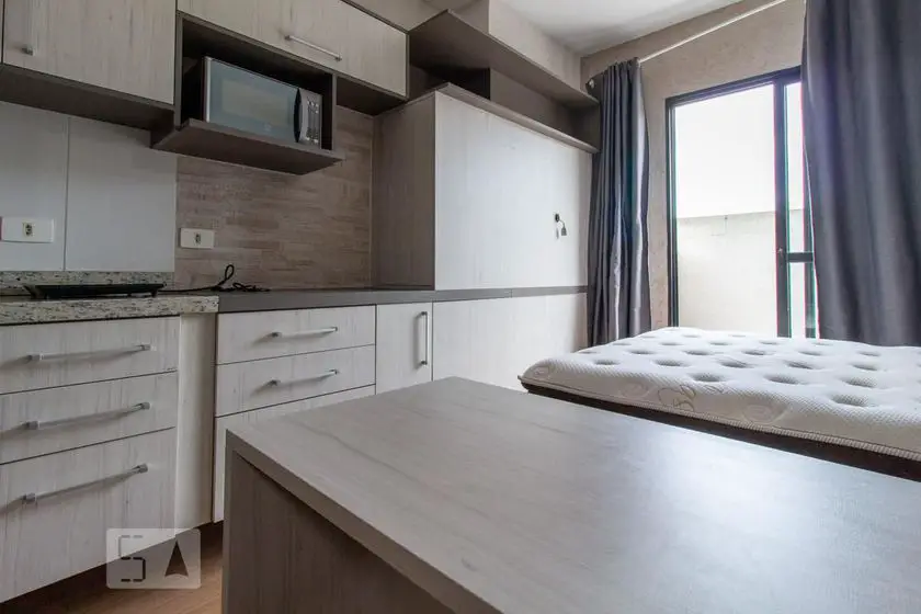 Foto 3 de Apartamento com 1 Quarto para alugar, 27m² em Novo Mundo, Curitiba