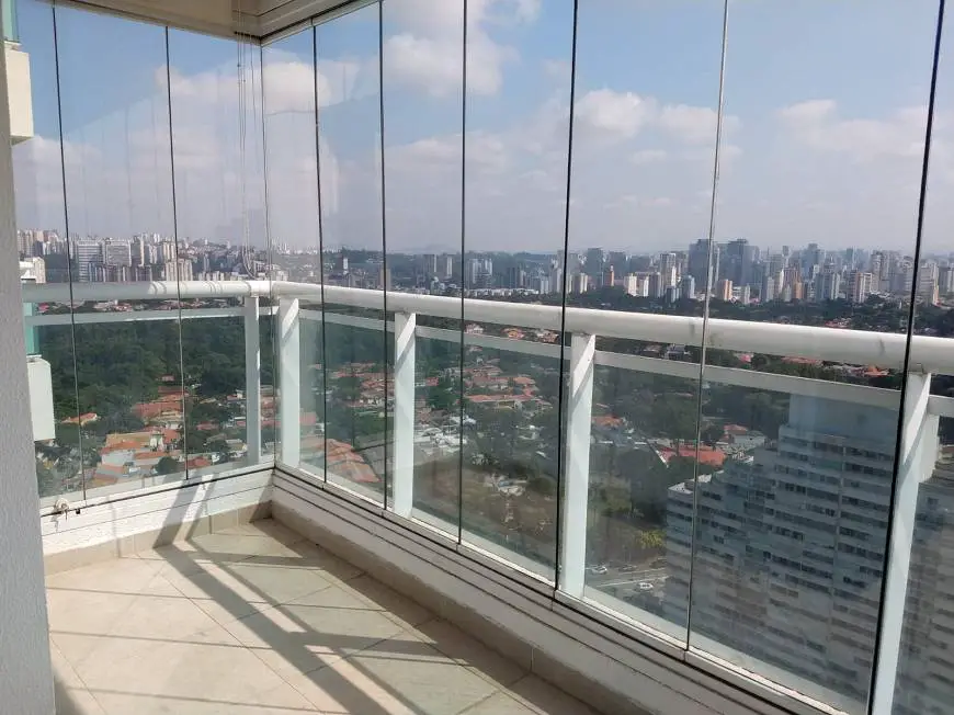 Foto 1 de Apartamento com 1 Quarto para alugar, 60m² em Santo Amaro, São Paulo