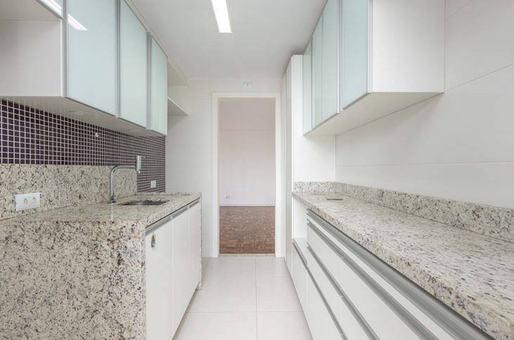 Foto 1 de Apartamento com 2 Quartos à venda, 56m² em Fazendinha, Curitiba