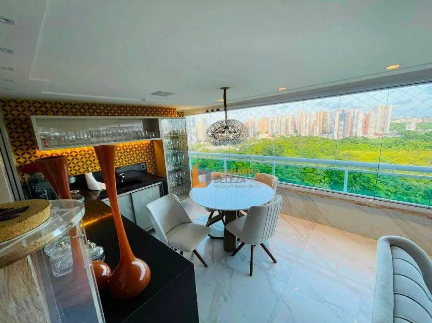 Foto 2 de Apartamento com 3 Quartos à venda, 230m² em Cocó, Fortaleza