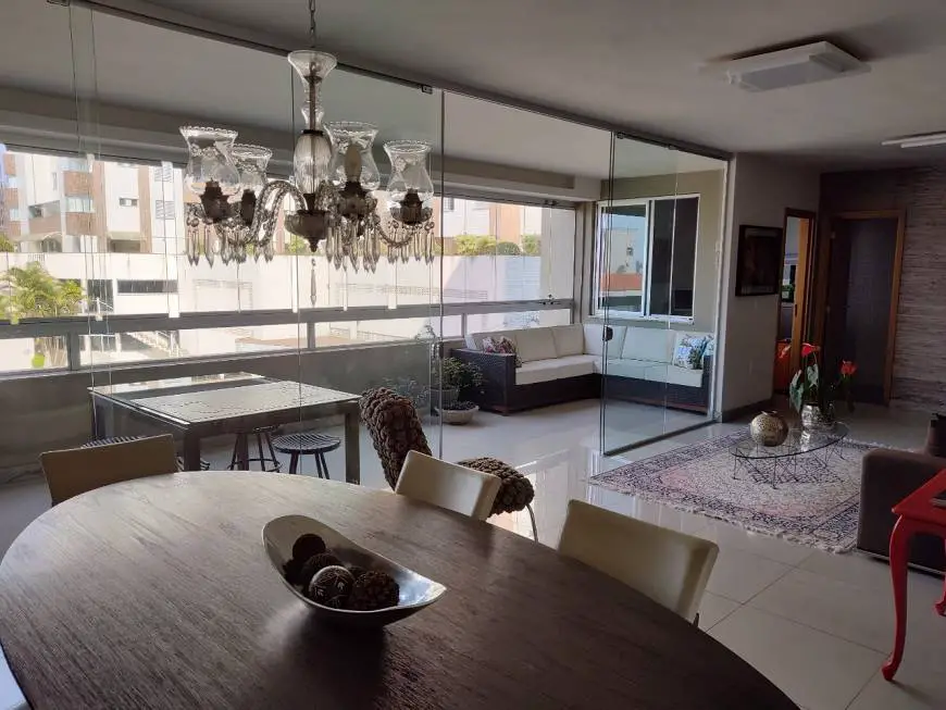 Foto 1 de Apartamento com 4 Quartos à venda, 208m² em Coração de Jesus, Belo Horizonte