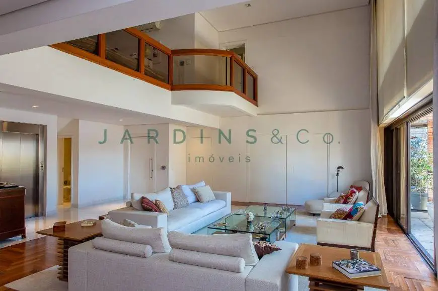 Foto 3 de Apartamento com 4 Quartos à venda, 440m² em Itaim Bibi, São Paulo