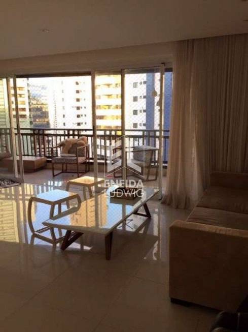 Foto 4 de Apartamento com 4 Quartos à venda, 155m² em Pituba, Salvador