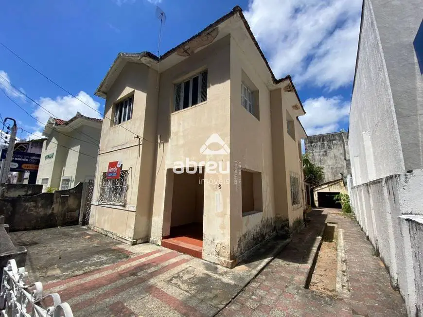 Foto 1 de Casa com 4 Quartos à venda, 209m² em Petrópolis, Natal