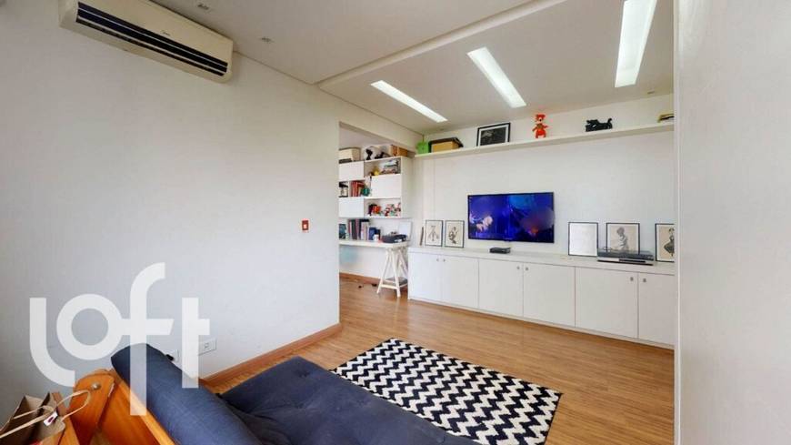 Foto 1 de Apartamento com 1 Quarto à venda, 57m² em Vila Romana, São Paulo