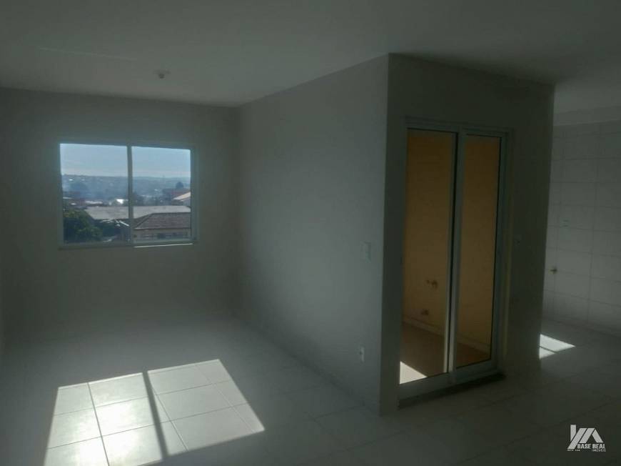Foto 2 de Apartamento com 2 Quartos à venda, 60m² em Nova Rússia, Ponta Grossa