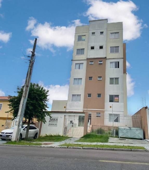 Foto 1 de Apartamento com 2 Quartos para alugar, 60m² em Novo Mundo, Curitiba