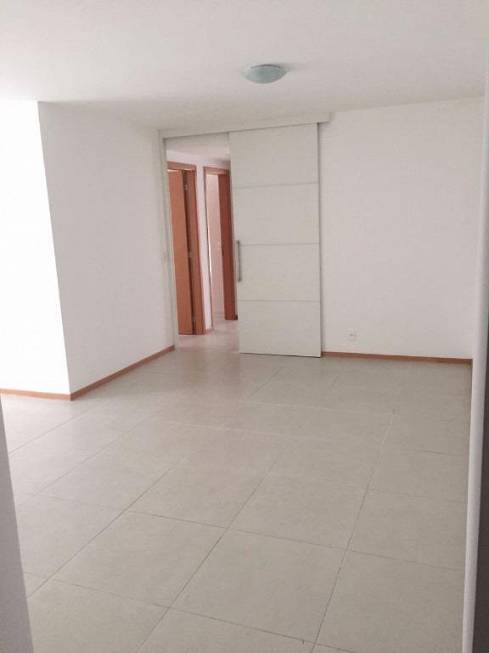 Foto 3 de Apartamento com 3 Quartos para alugar, 118m² em Piratininga, Niterói