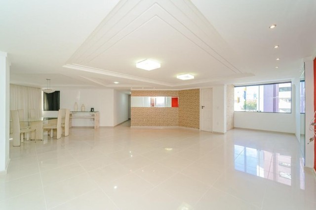 Foto 3 de Apartamento com 4 Quartos à venda, 196m² em Lagoa Nova, Natal