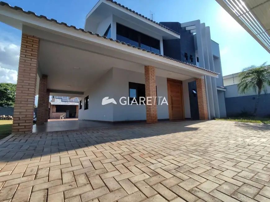Foto 1 de Casa com 3 Quartos à venda, 264m² em Jardim Gisela, Toledo