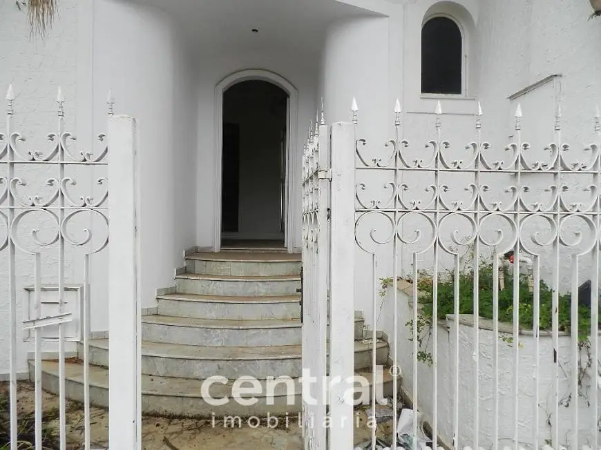 Foto 2 de Casa com 3 Quartos para alugar, 378m² em Vila Cidade Universitária, Bauru