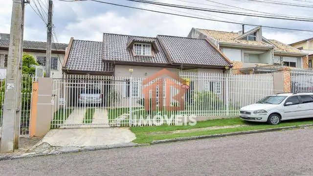 Foto 1 de Casa com 4 Quartos para venda ou aluguel, 235m² em Pilarzinho, Curitiba