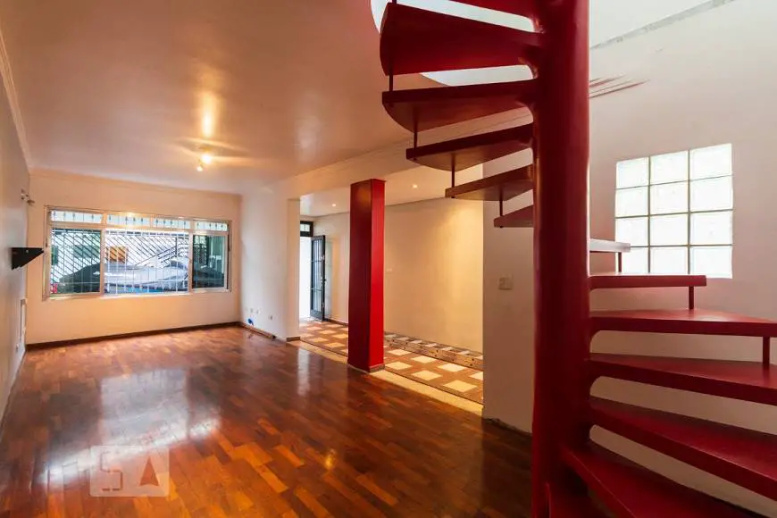 Foto 1 de Casa com 4 Quartos para alugar, 229m² em Vila Campestre, São Paulo