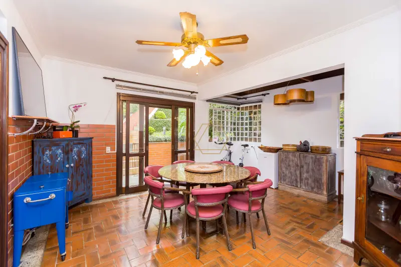 Foto 5 de Casa de Condomínio com 4 Quartos para alugar, 455m² em São João, Curitiba
