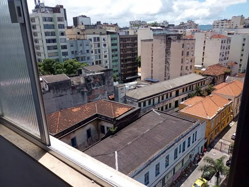 Foto 1 de Apartamento com 2 Quartos para alugar, 42m² em Catete, Rio de Janeiro