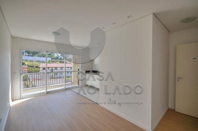 Foto 4 de Apartamento com 2 Quartos para alugar, 62m² em Santo Inácio, Curitiba