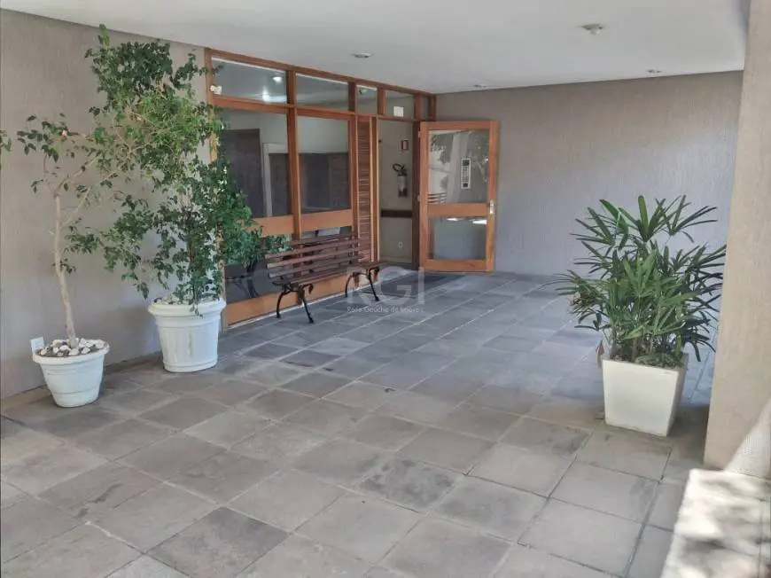 Foto 3 de Apartamento com 3 Quartos à venda, 83m² em Azenha, Porto Alegre