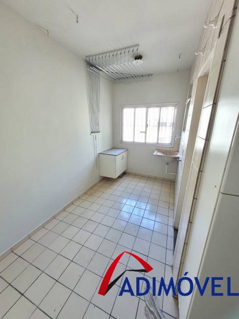 Foto 2 de Apartamento com 3 Quartos para alugar, 68m² em Jardim da Penha, Vitória