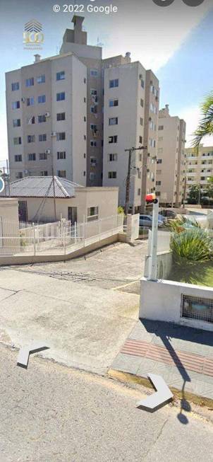 Foto 1 de Apartamento com 3 Quartos à venda, 54m² em Ponta de Baixo, São José