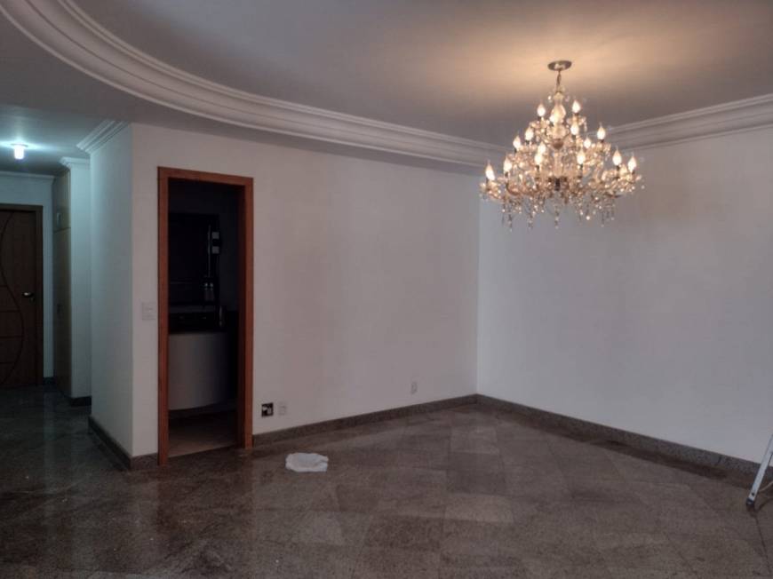 Foto 2 de Apartamento com 4 Quartos para alugar, 200m² em Praia da Costa, Vila Velha