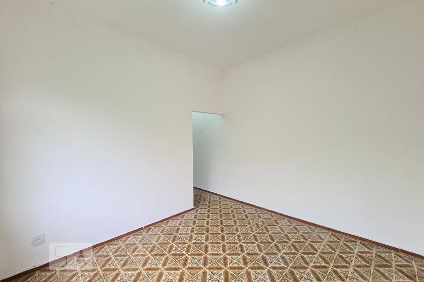 Foto 4 de Casa com 1 Quarto para alugar, 70m² em Cascadura, Rio de Janeiro