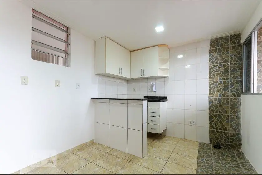Foto 1 de Casa com 2 Quartos para alugar, 50m² em Brotas, Salvador