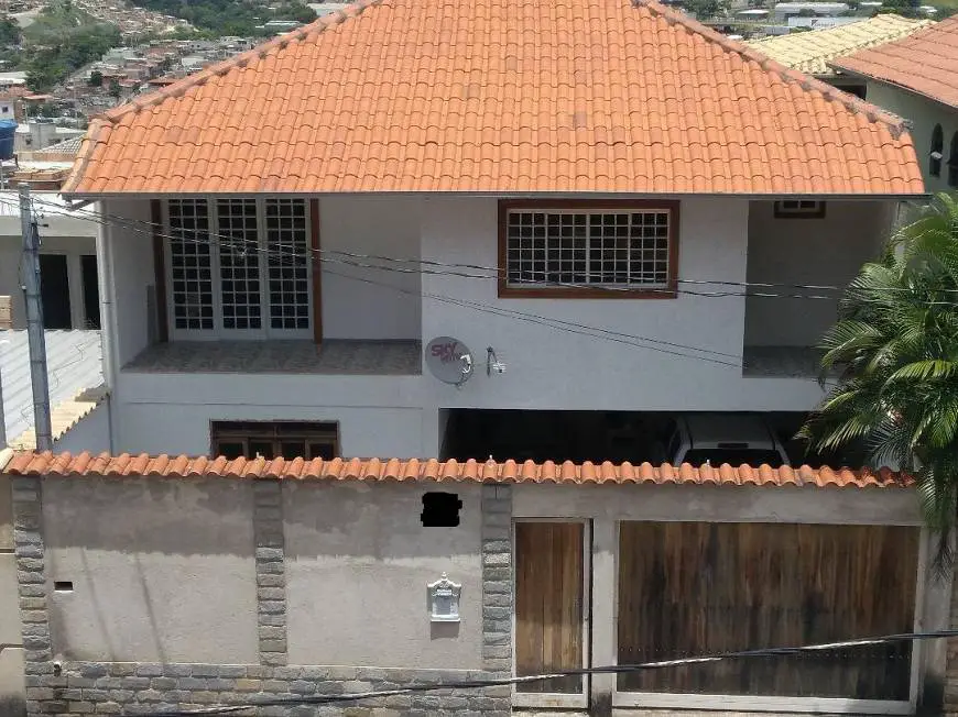 Foto 1 de Casa com 3 Quartos à venda, 168m² em Diamante, Belo Horizonte