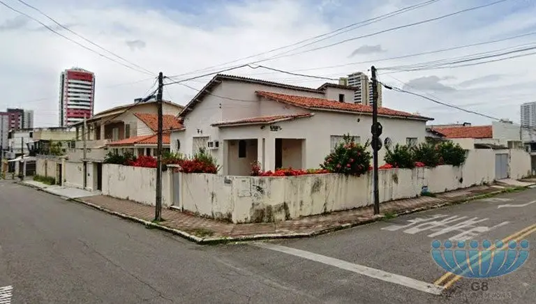 Foto 4 de Casa com 3 Quartos à venda, 202m² em Fátima, Fortaleza