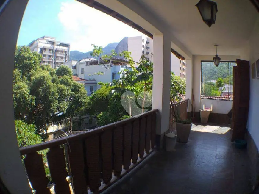 Foto 1 de Casa com 4 Quartos à venda, 196m² em Grajaú, Rio de Janeiro
