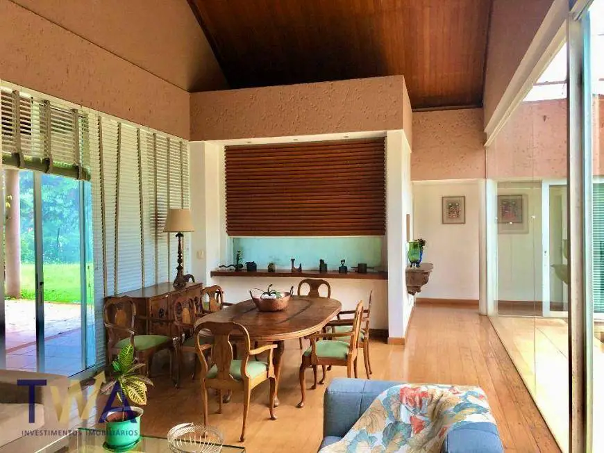 Foto 3 de Casa de Condomínio com 4 Quartos para alugar, 700m² em Vila Castela , Nova Lima
