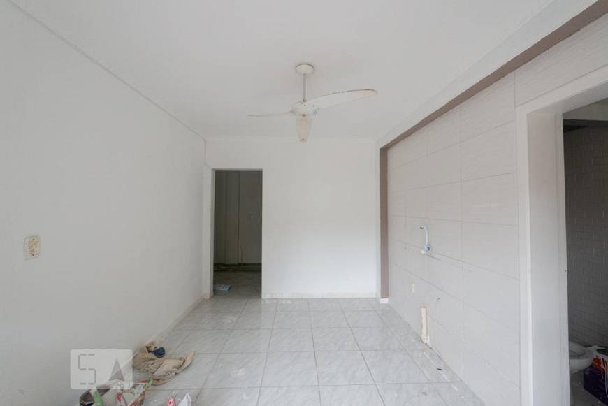 Foto 3 de Apartamento com 1 Quarto para alugar, 25m² em Balneário, Florianópolis