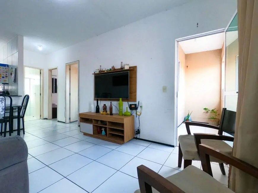 Foto 2 de Apartamento com 2 Quartos à venda, 61m² em Parque Potira, Caucaia