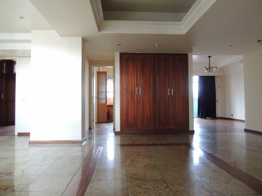 Foto 1 de Apartamento com 3 Quartos para alugar, 162m² em Centro, Divinópolis