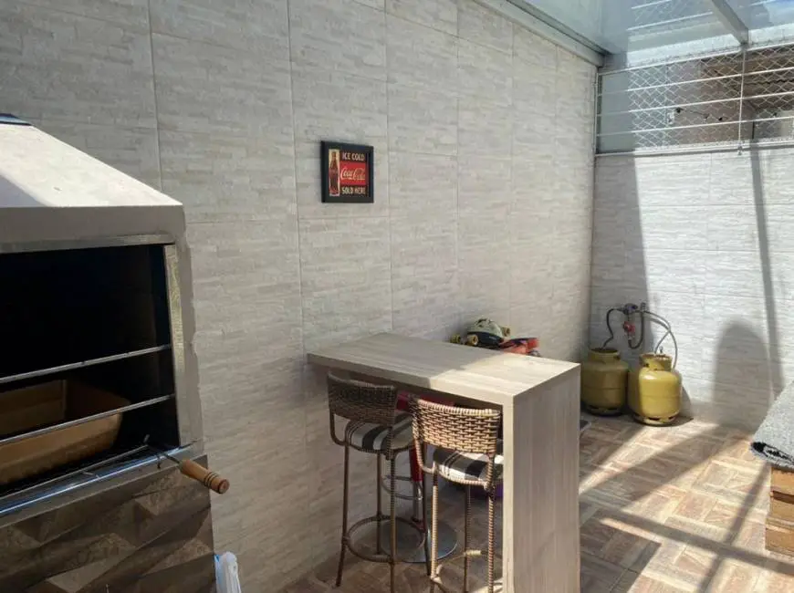 Foto 1 de Casa com 2 Quartos à venda, 82m² em Niterói, Canoas
