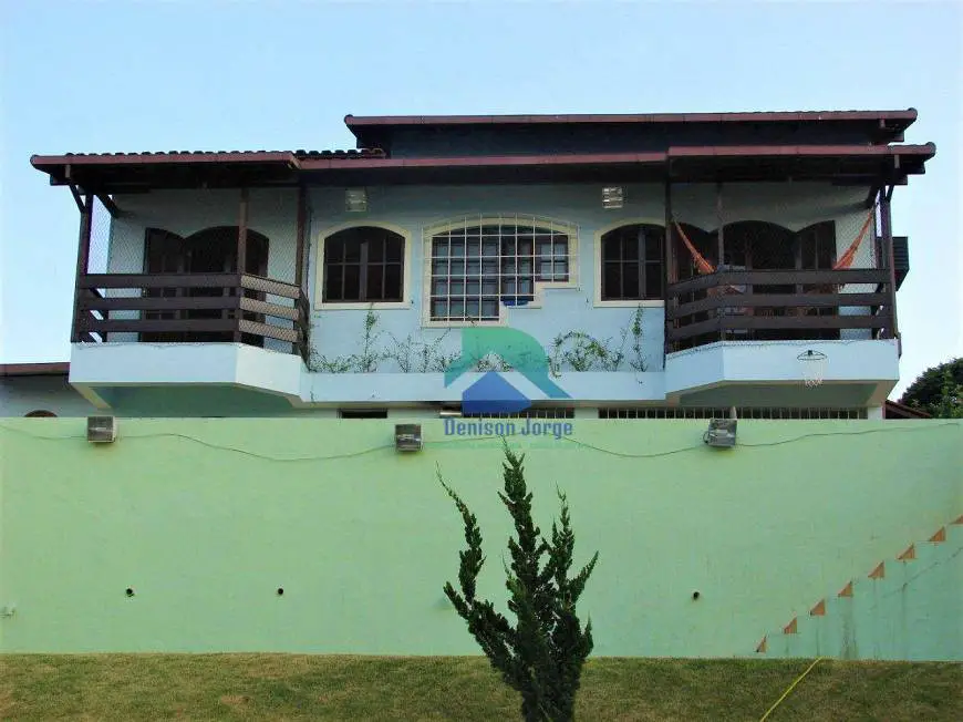 Foto 2 de Casa com 3 Quartos à venda, 284m² em Fazendinha, Teresópolis