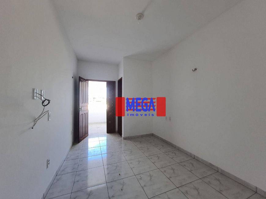 Foto 4 de Casa com 3 Quartos para alugar, 100m² em Henrique Jorge, Fortaleza