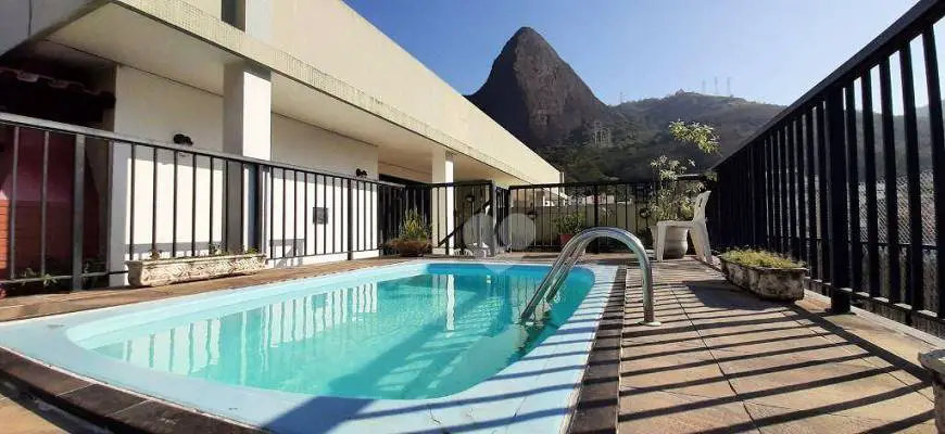 Foto 1 de Cobertura com 4 Quartos à venda, 350m² em Grajaú, Rio de Janeiro