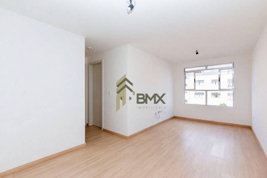 Foto 1 de Apartamento com 2 Quartos à venda, 50m² em Pinheirinho, Curitiba
