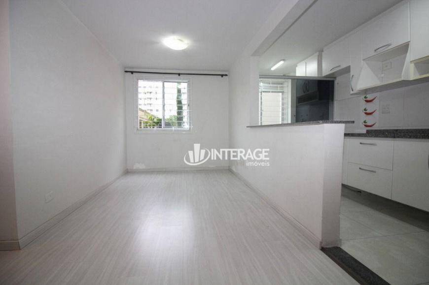 Foto 2 de Apartamento com 2 Quartos para alugar, 53m² em Portão, Curitiba