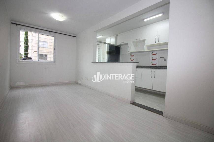 Foto 3 de Apartamento com 2 Quartos para alugar, 53m² em Portão, Curitiba