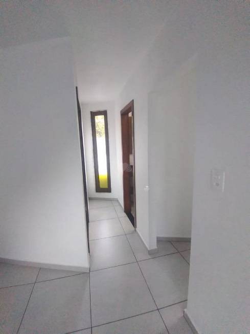 Foto 4 de Apartamento com 2 Quartos para alugar, 40m² em Primeiro de Maio, Brusque