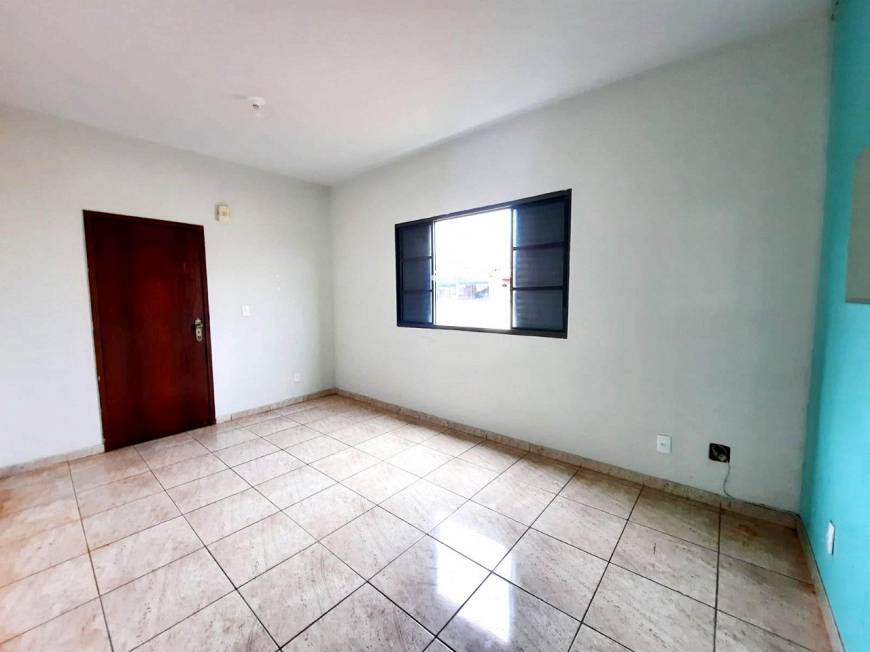 Foto 2 de Apartamento com 3 Quartos para alugar, 65m² em Paquetá, Belo Horizonte