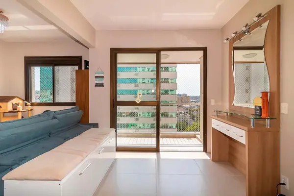 Foto 3 de Apartamento com 3 Quartos à venda, 72m² em Santa Maria Goretti, Porto Alegre