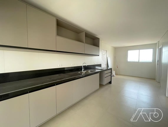 Foto 1 de Apartamento com 4 Quartos para alugar, 261m² em Centro, Piracicaba