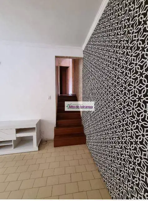 Foto 2 de Casa com 2 Quartos para alugar, 100m² em Vila Gumercindo, São Paulo