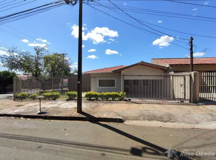Foto 1 de Casa com 3 Quartos para alugar, 160m² em Jardim Esperanca, Londrina